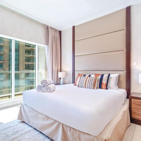 Bnbmehomes - Spacious Studio In Downtown Near Burj Khalifa - 1703 Dubaj Kültér fotó