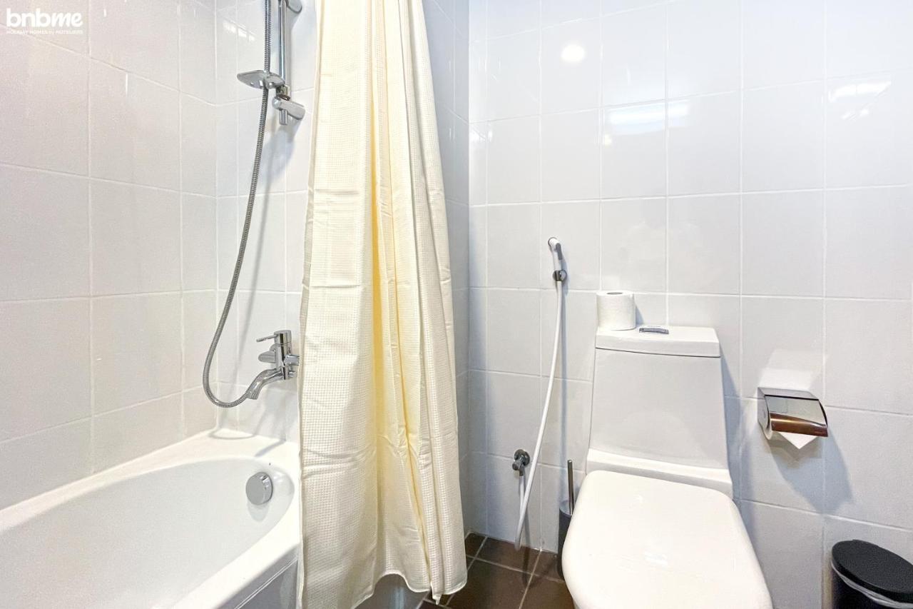 Bnbmehomes - Spacious Studio In Downtown Near Burj Khalifa - 1703 Dubaj Kültér fotó